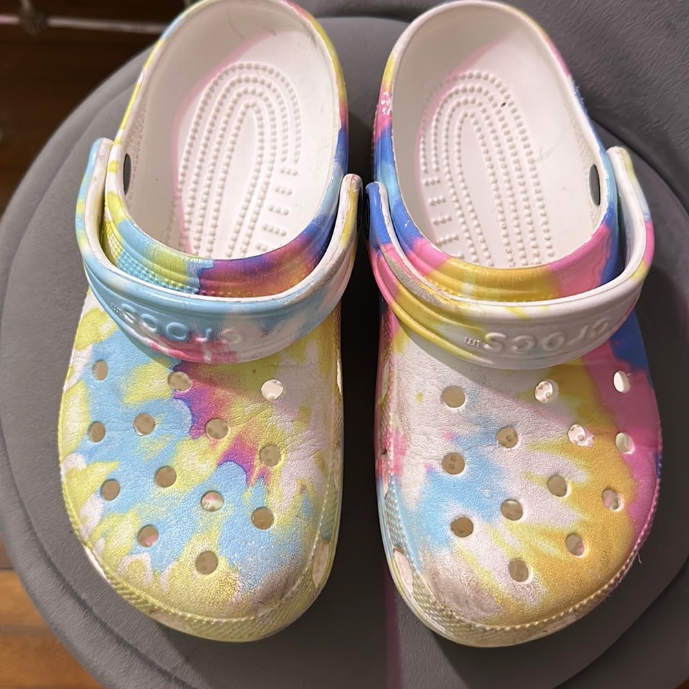 Crocs